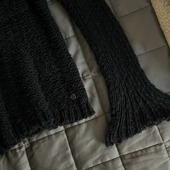 Dark Navy Distress Sweater - Picture 4 of 4